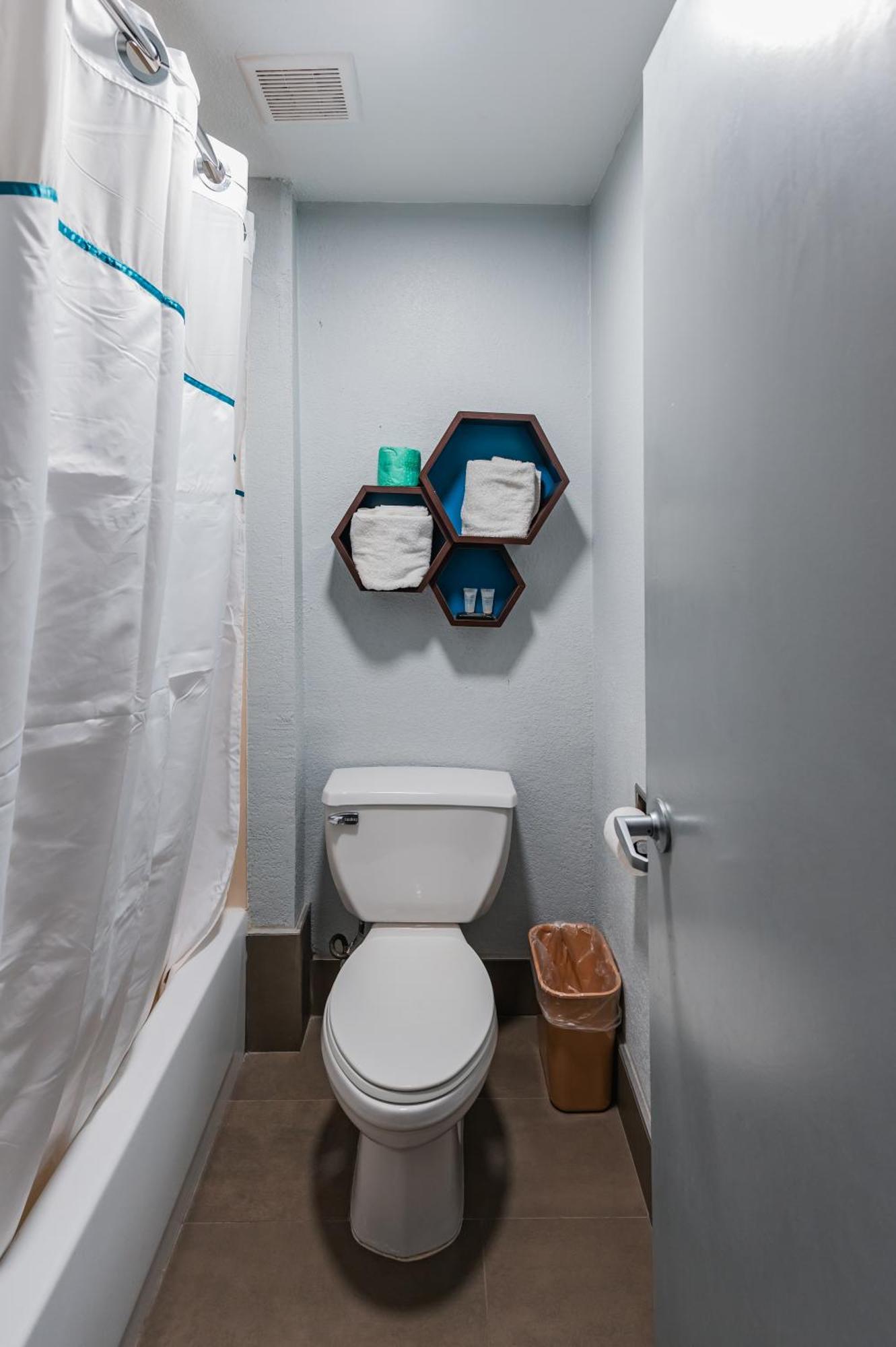 Hometowne Studios By Red Roof San Antonio - Seaworld Northwest Luaran gambar