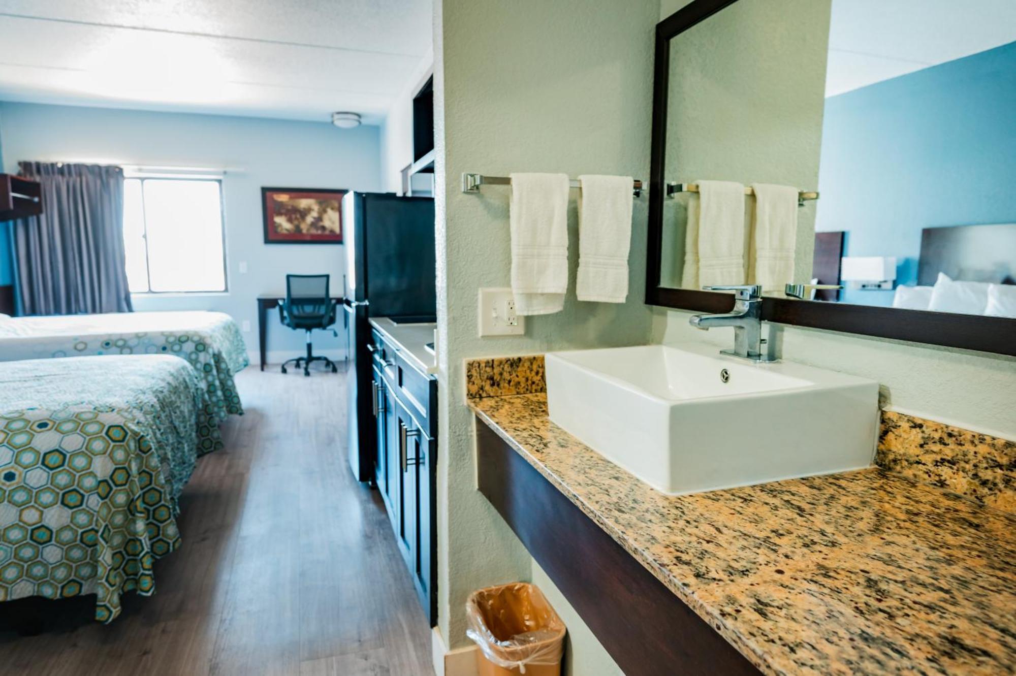 Hometowne Studios By Red Roof San Antonio - Seaworld Northwest Luaran gambar